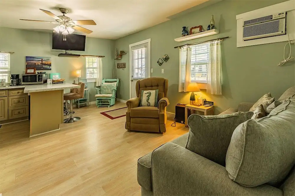 Come Friday Cottages