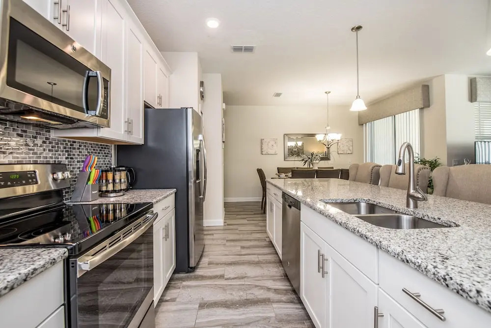 Beautiful 4 Bdrm, 3 Bath Townhome