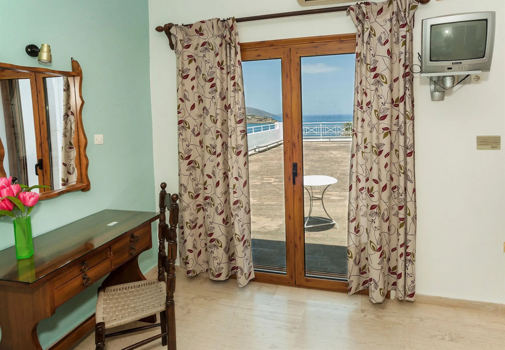 Melas Apartments