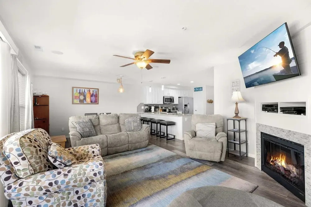 Seascape Cove Waterfront!