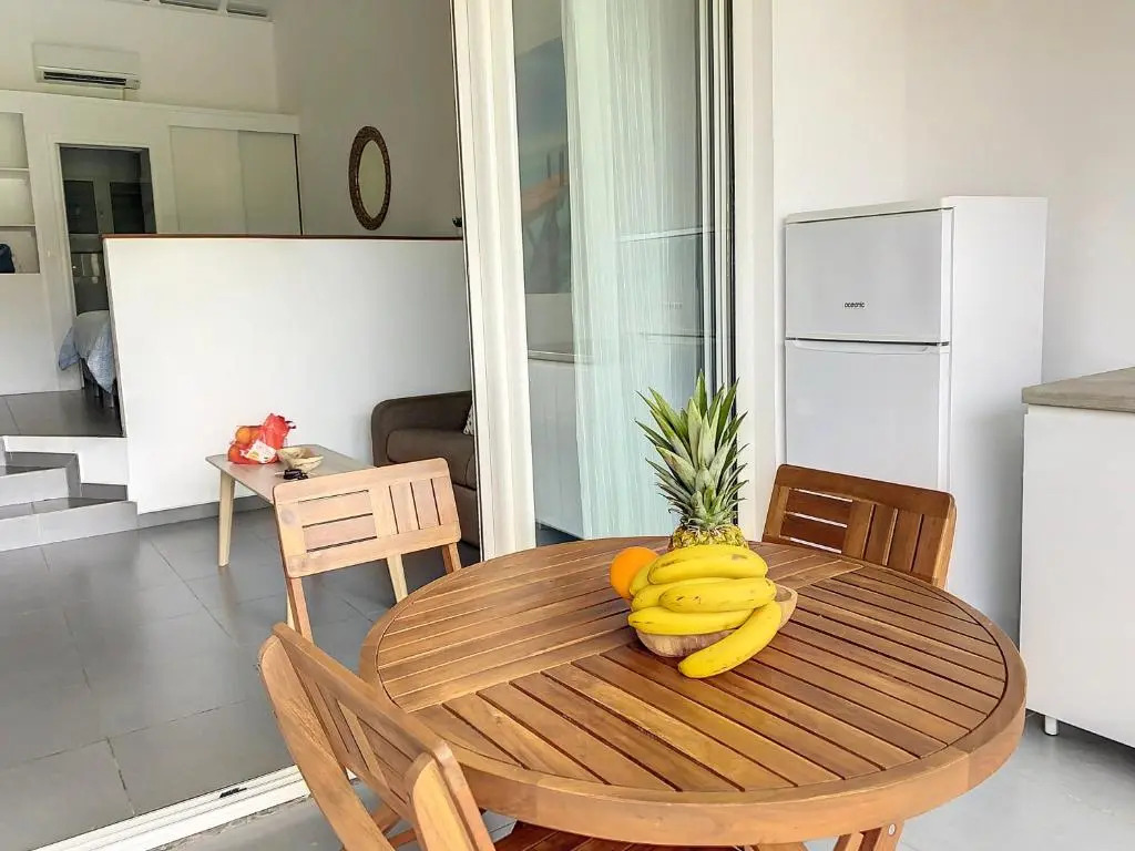 Beautiful suite S4, pool, sea view, Pinel Island