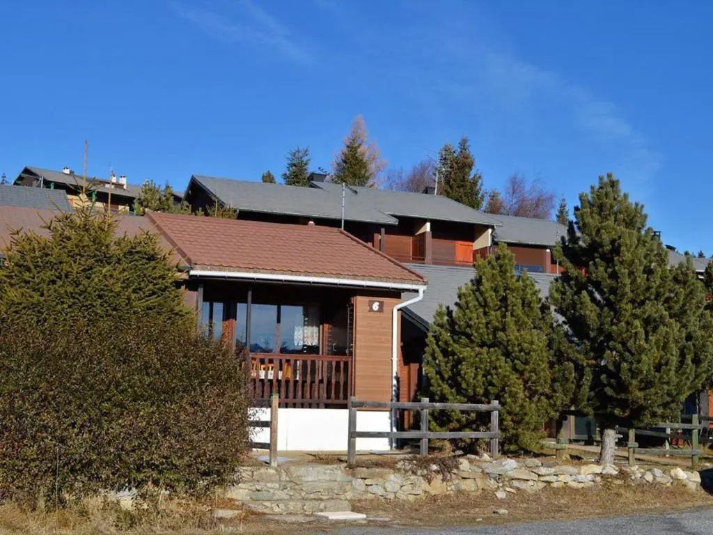 Chalet 2 pièces pour 4 pers près des pistes, terrasse sud - FR-1-592-23