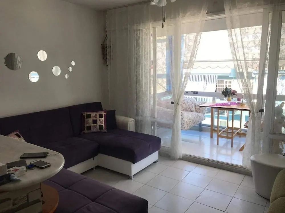 Cosy,nice and Convenient Family sea View Apartment