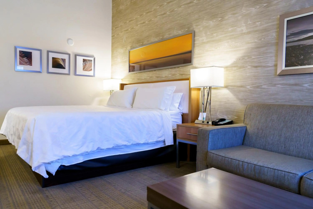 Iris Hotel Cape Cod