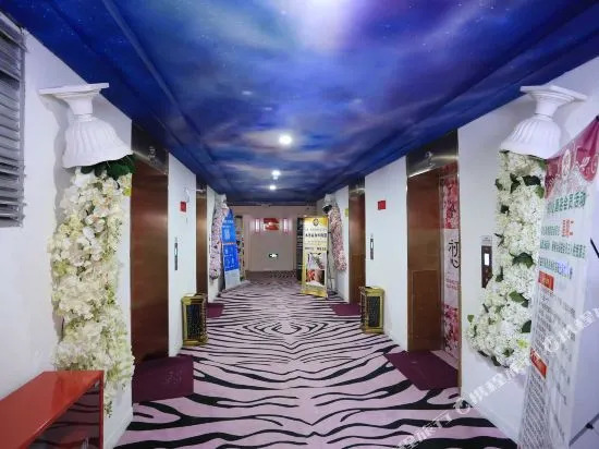 Chuxin Style Hotel(重庆初心风情酒店)