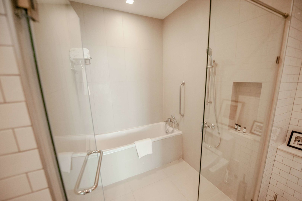 Oakwood hotel & Residence Sri Racha