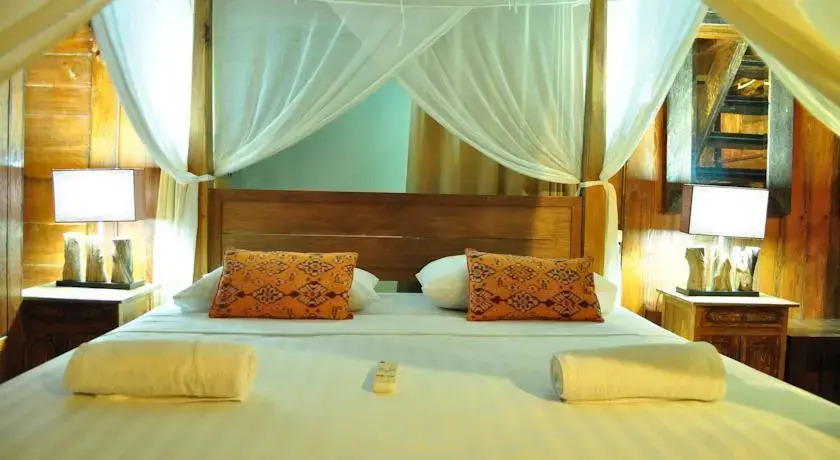 Villa Rumah Kayu