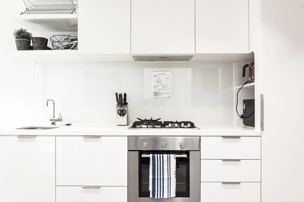 EPORO Tower Modern Apartments Melbourne Central CBD