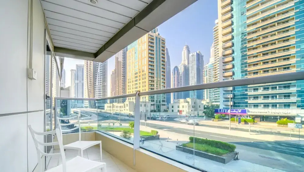 KOHH - 2BR in Marina Diamond 6