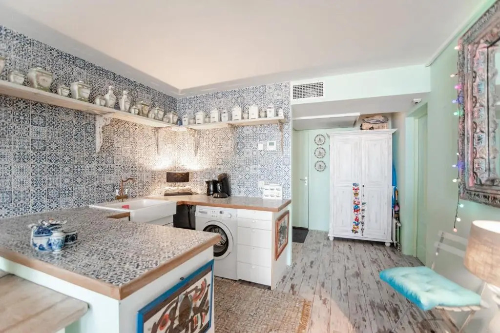Beach Suite Sand