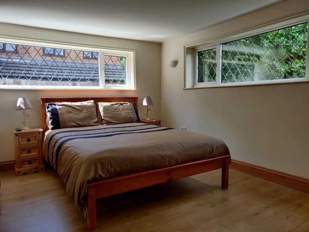 Whitehouse Guest House