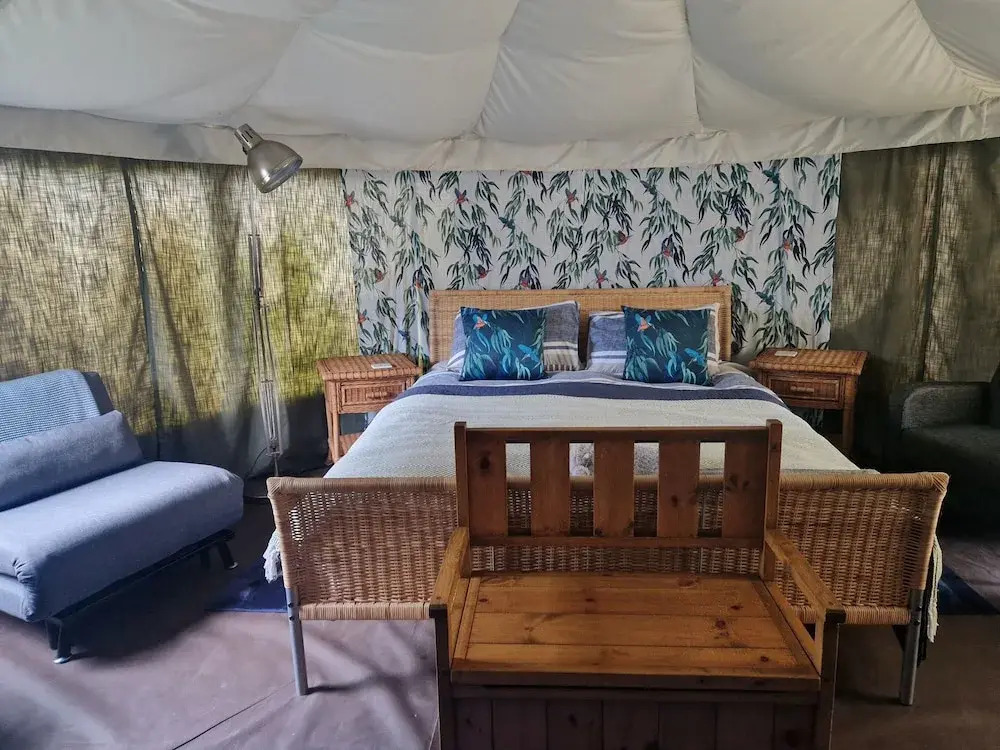 The Little Hide - Adult Only Camping Pods