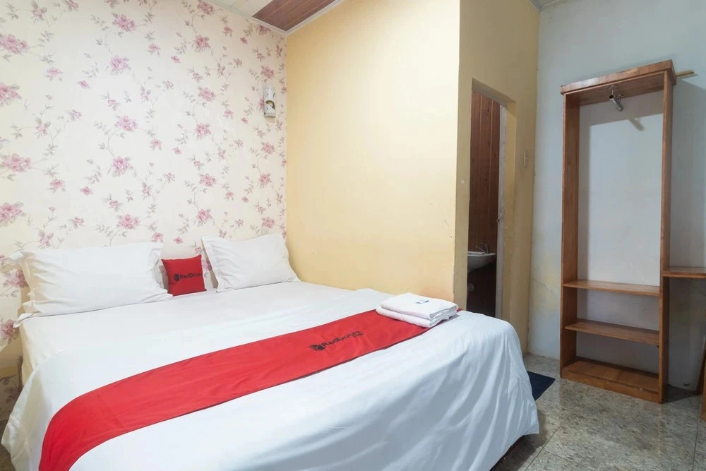 RedDoorz at Sapo Rumbia 1 Berastagi