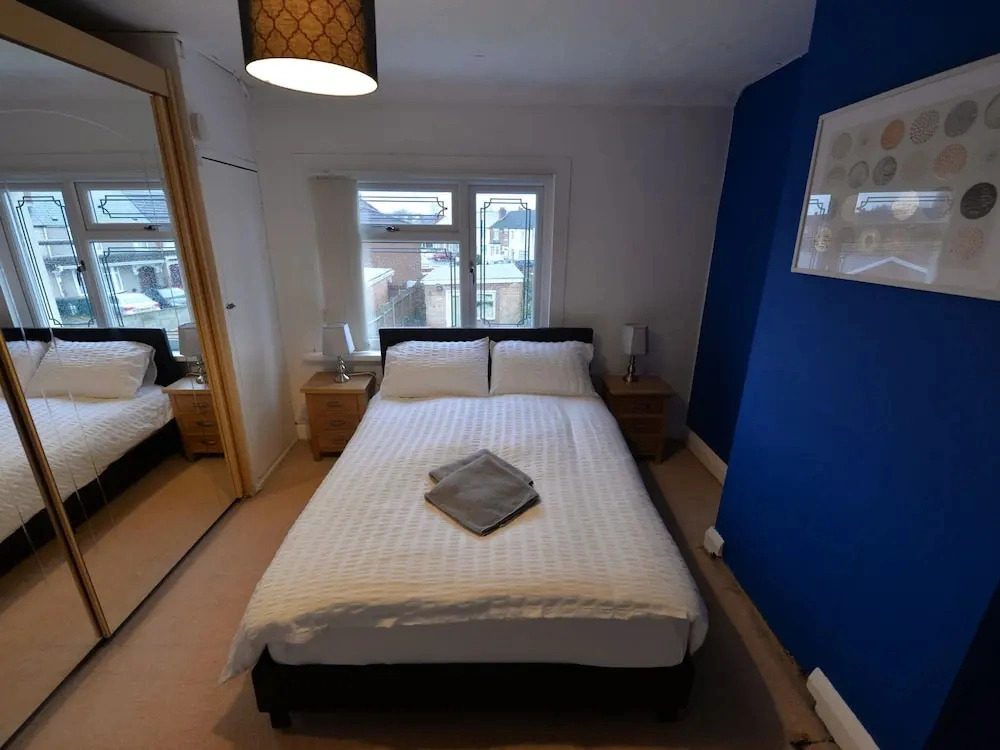Boutique Hoiday Home In Coventry With Garden