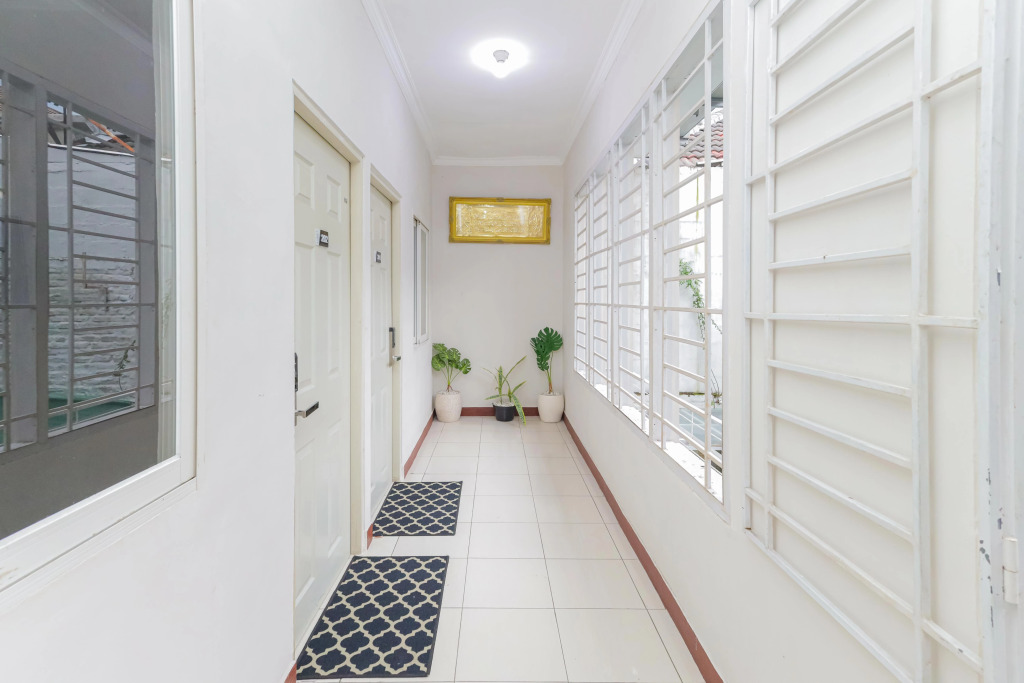 Urbanview Hotel Sofie Syariah Sidoarjo