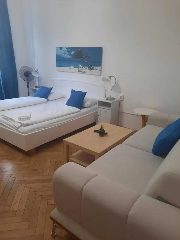 Modern 2BR Apartment Well Connected