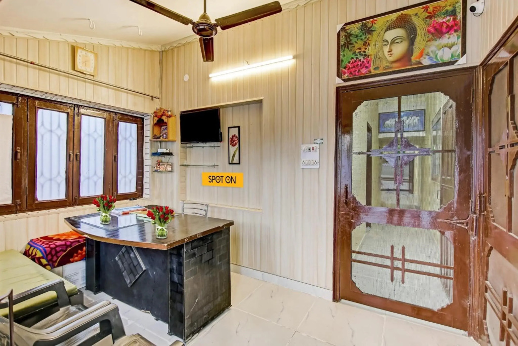 SPOT ON 70204 Hotel Greenview Homestay