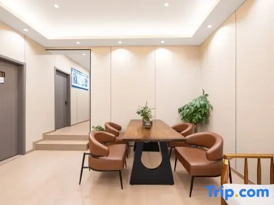 Hele Homestay (Hongqiao Railway Station National Exhibition and Convention Center)