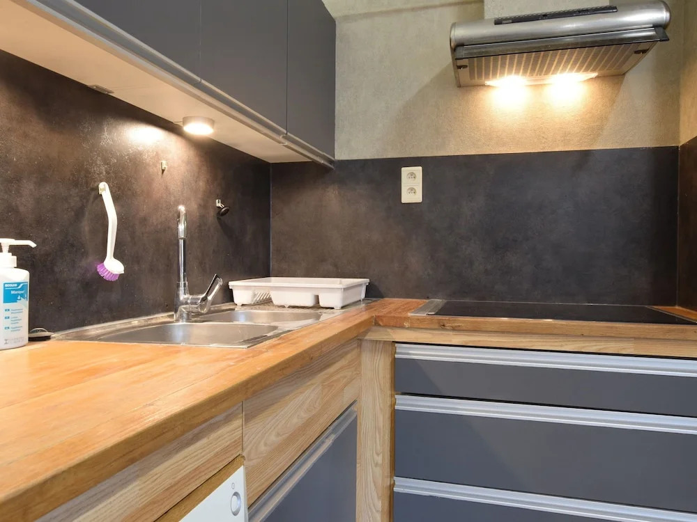 Cozy Holiday Home in Nisramont with Fenced Garden