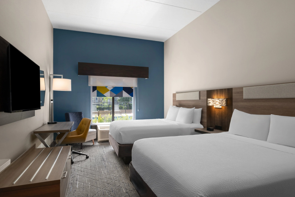 Holiday Inn Express & Suites - Orlando - Southeast by IHG