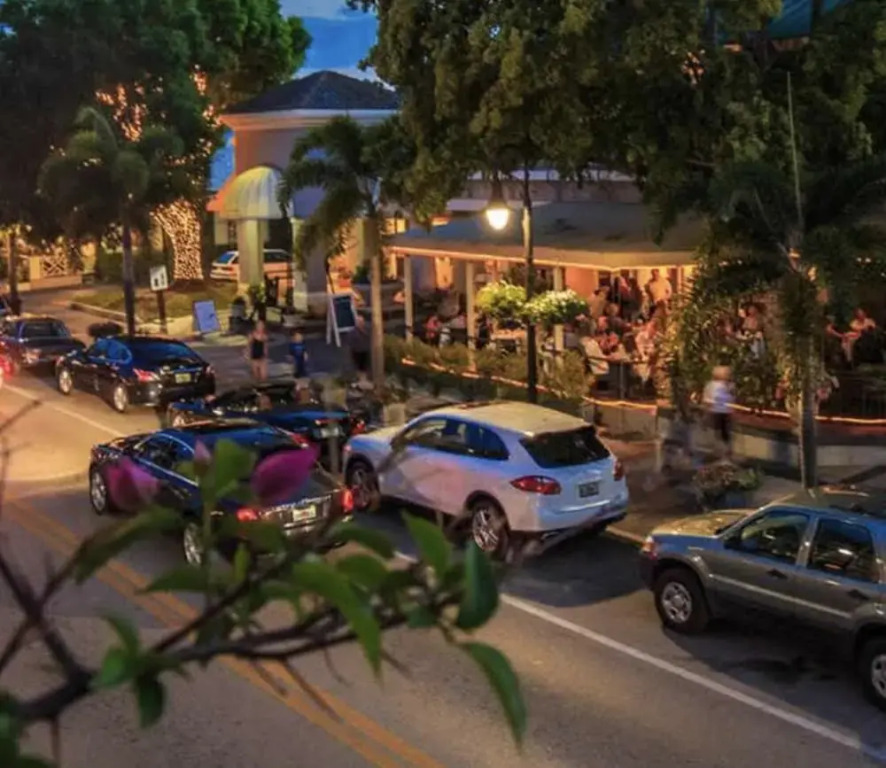Luxury Pool Dog Friendly Central To Naples And Marco Island By Sky Run Naples 3 Bedroom Home