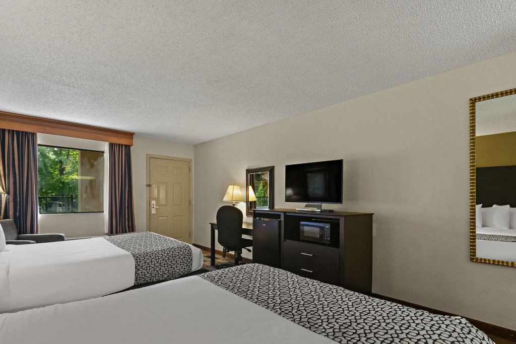 Best Western Windsor Suites
