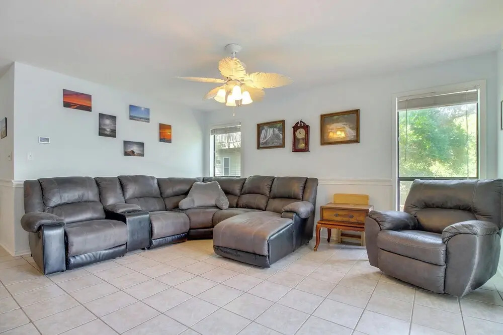 Walk to North Topsail Shores: Beach House w/ Gear!