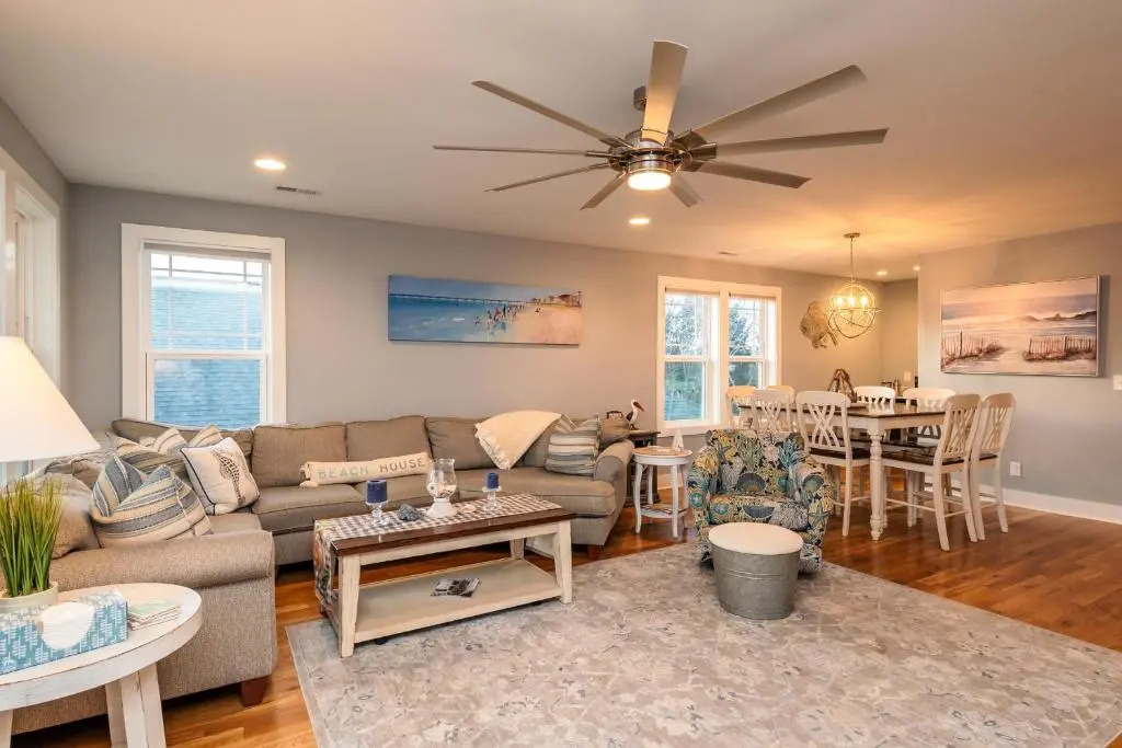 Beach 45 by Oak Island Accommodations
