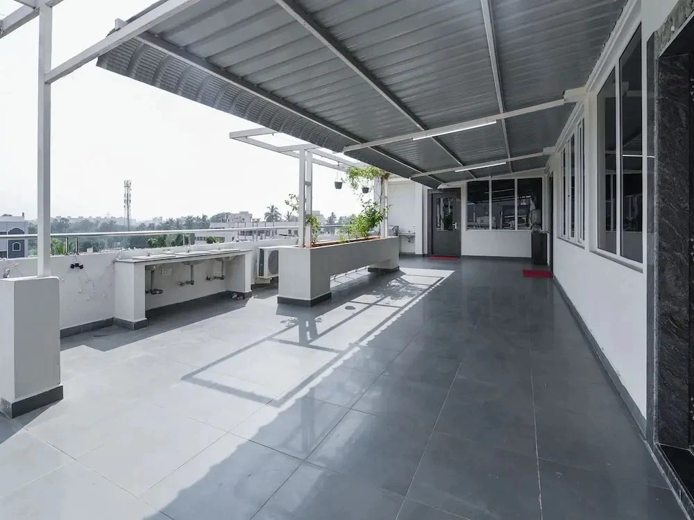Rb Residency By OYO Rooms