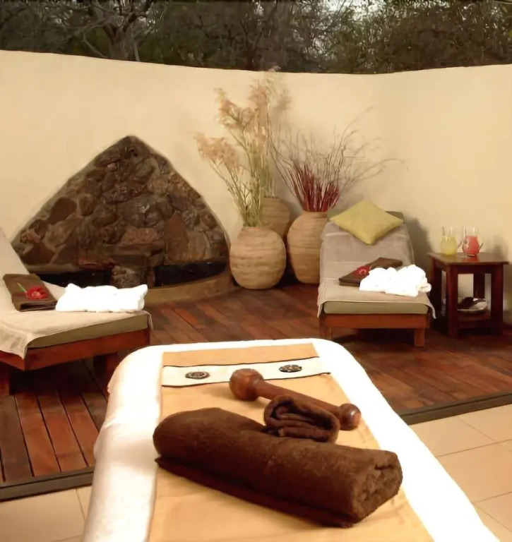N'Kaya Lodge