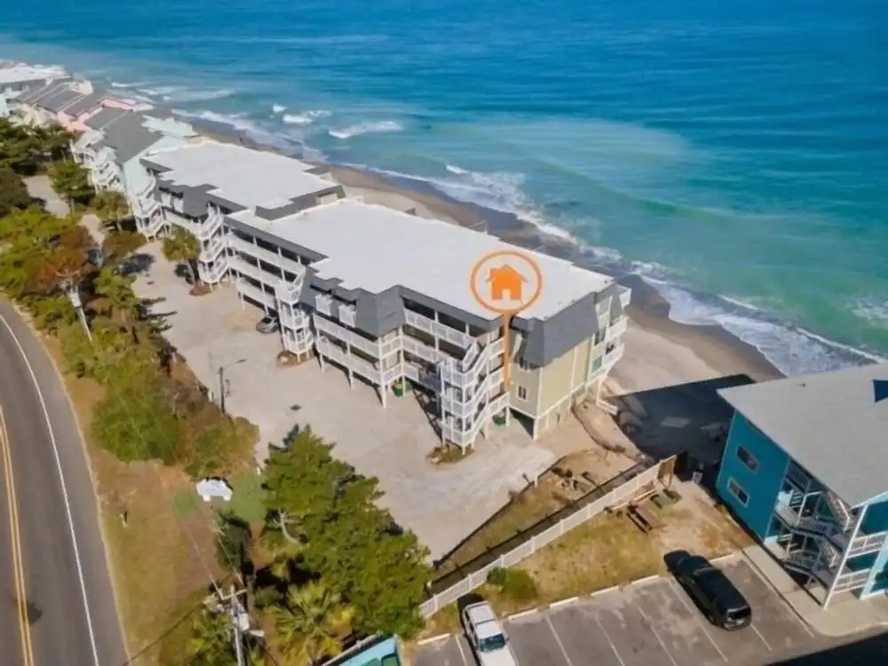 Turtle Cove 2 Bedroom Condo by RedAwning