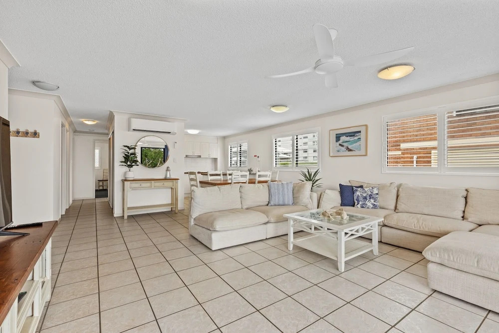 Riverdance Apt 8