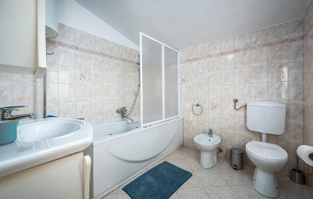 Stunning Home In Marcana
