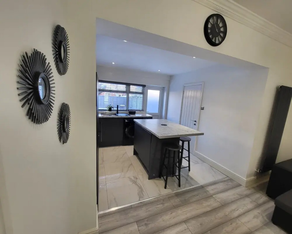 Grand Exclusive 2 Bed Apartment - London
