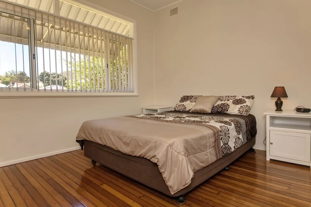 Shoalz, 28 Rigney Street