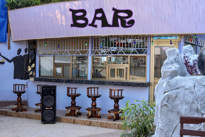 Airport Side Hotel