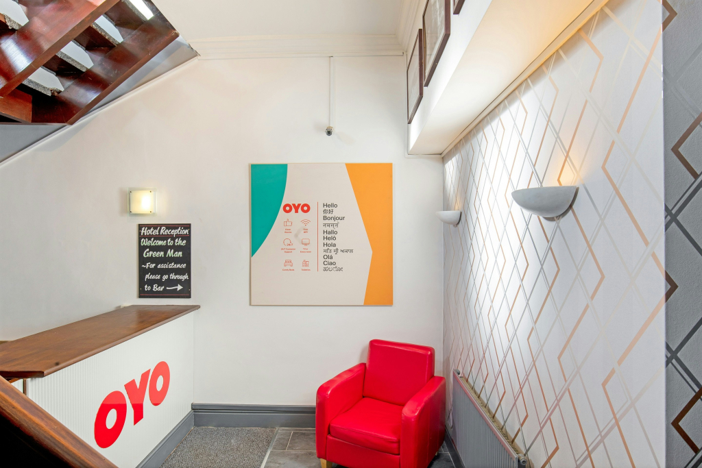The Green Man Pub and Hotel by OYO