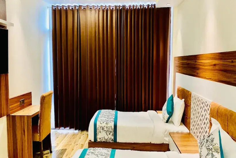 Hotel White House by AN HOTELS - walking distance from golden temple