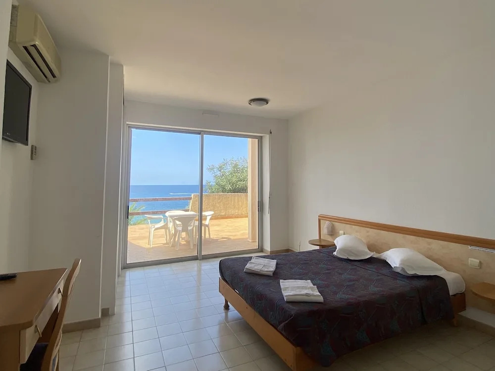 Hotel à Rena d'Oru