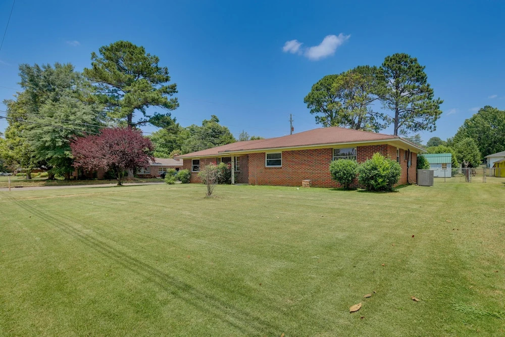 Cozy Home in Montgomery ~ 3 Mi to ASU Campus!