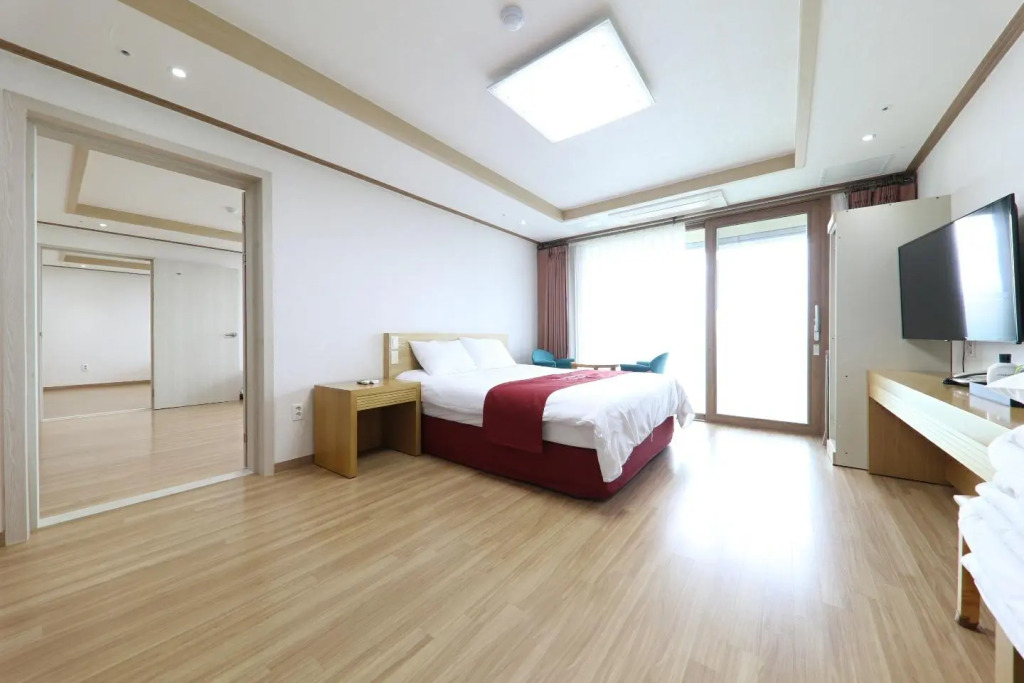 Sunbeach Resort