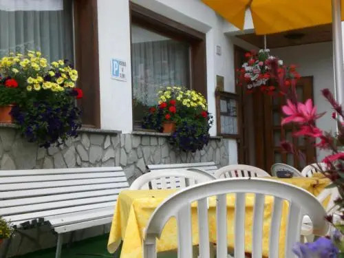 Hotel Croce Bianca