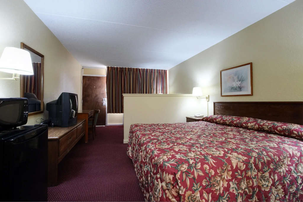 Americas Best Value Inn & Suites Greenville
