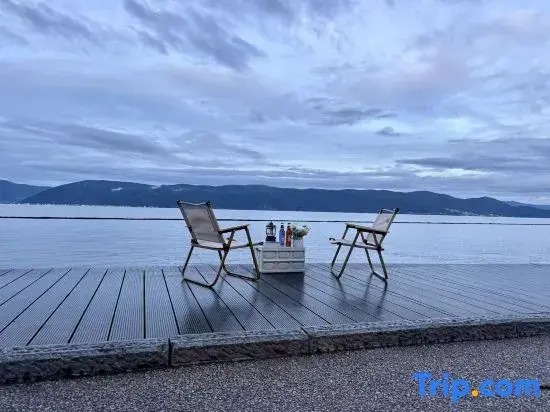 Xiaochen's Family・Lakeside・Erhai Lake Resort（Dali Erhai Lake S Bay Ecological Corridor Branch）