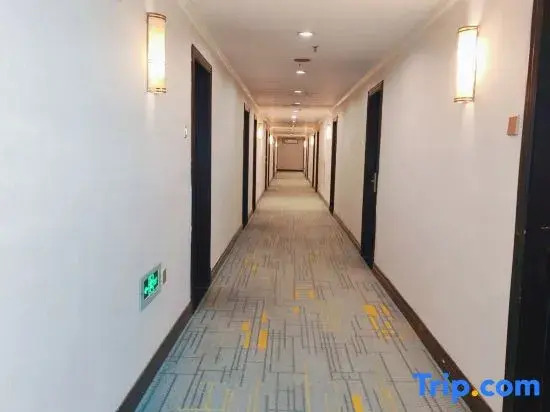 Jinshawan Hotel (Huangpu Dashadi Subway Station Branch, Guangzhou)