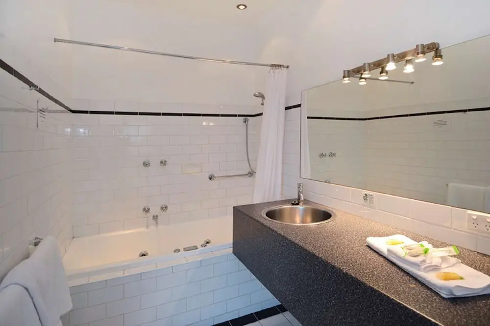 BEST WESTERN Geelong Motor Inn & Serviced Apartments