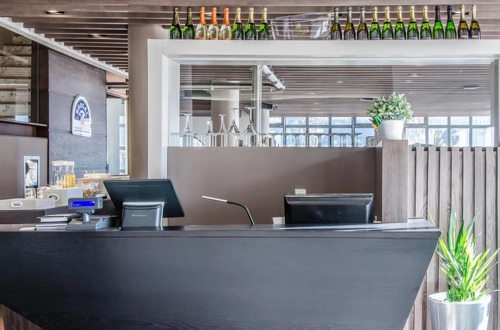 Fly Bike Hotel