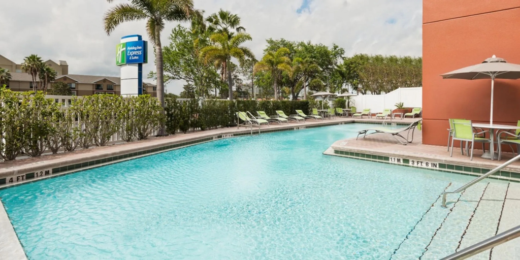 Holiday Inn Express & Suites - Nearest Universal Orlando by IHG