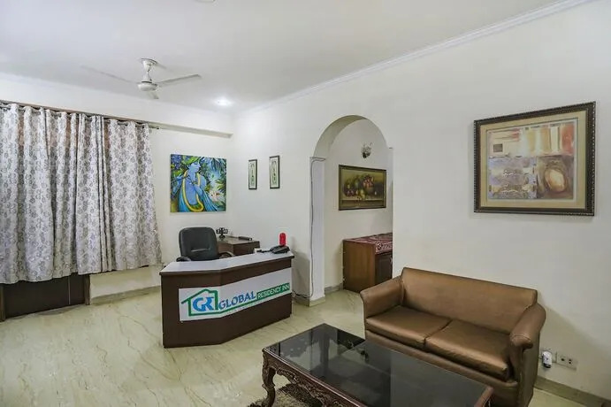 Fabexpress Global Residency Inn