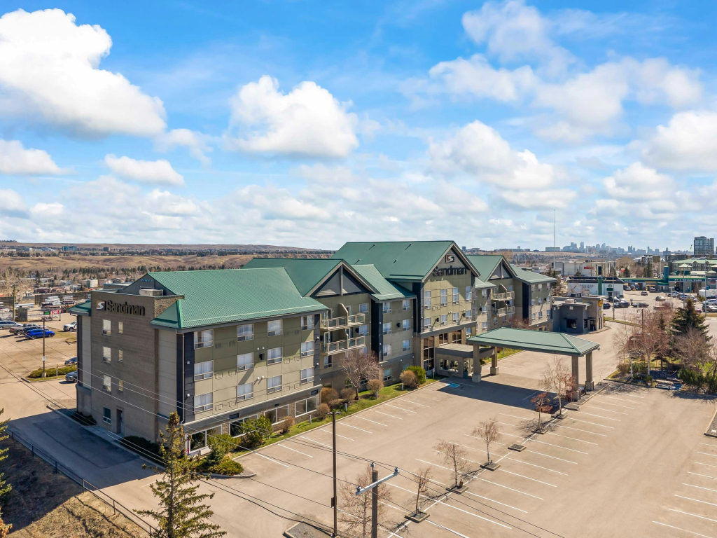 Sandman Hotel & Suites Calgary West